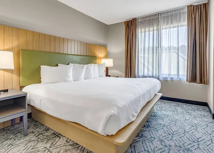Country & By Radisson, Charleston North, Sc Hotel North Charleston