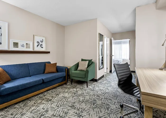 Hotel Country & By Radisson, Charleston North, Sc
