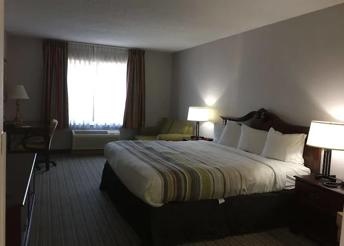 Hotel Country & By Radisson, Charleston North, Sc North Charleston